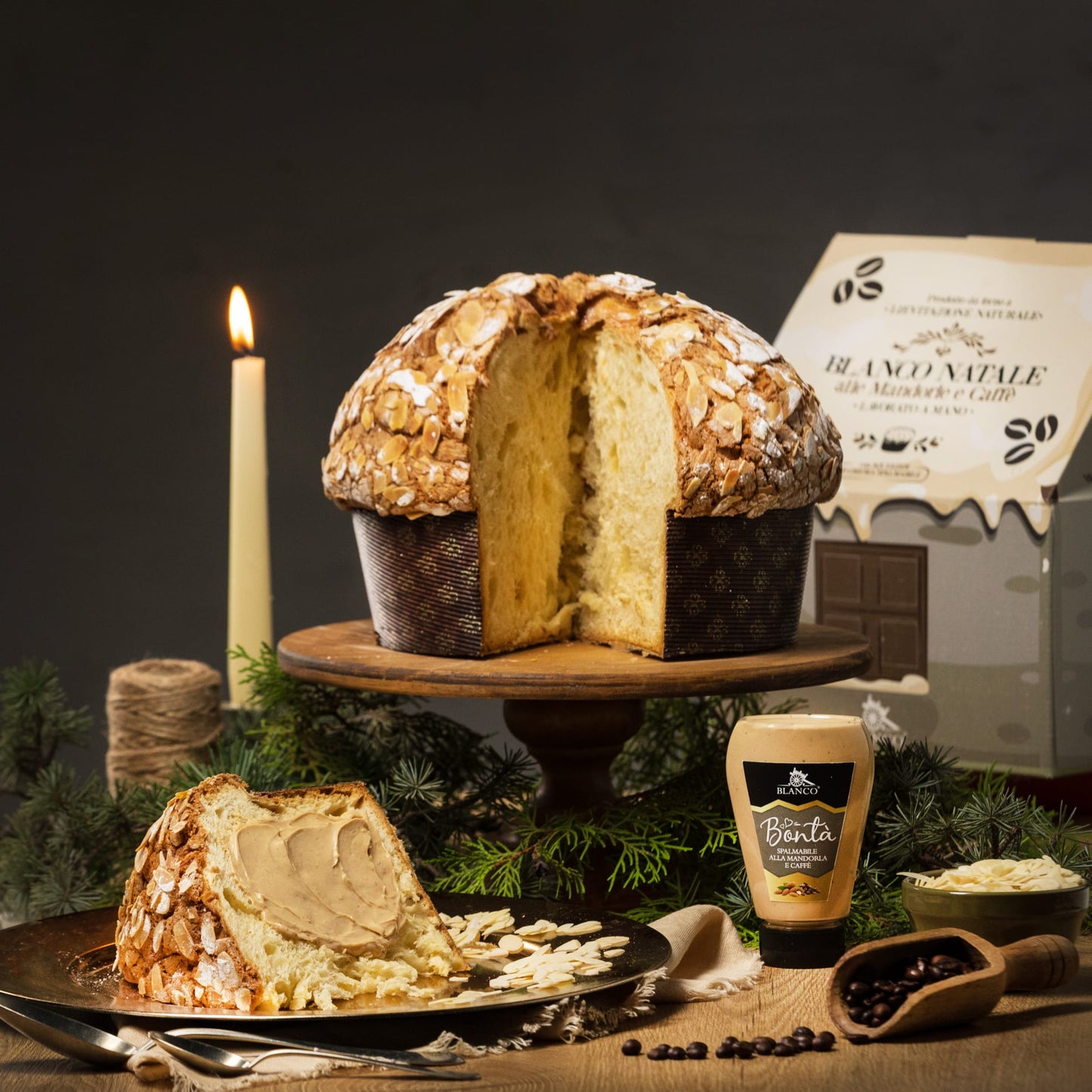 Blanco Natale Panettone alle mandorle e caffè 1 kg + 190 g di crema alla mandorla e caffè